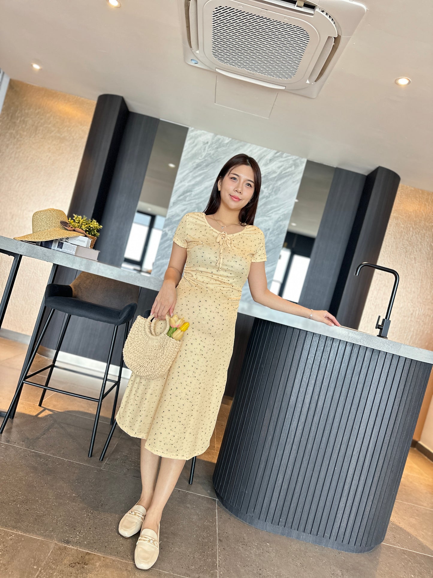 Eliza V-Neck Floral MIDI Dress