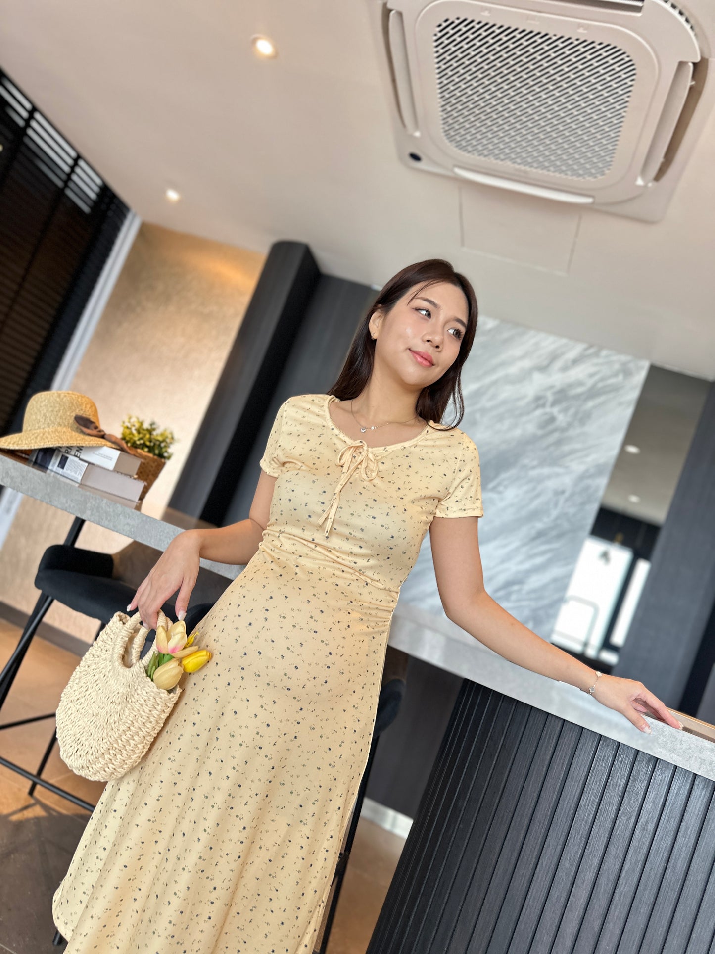 Eliza V-Neck Floral MIDI Dress