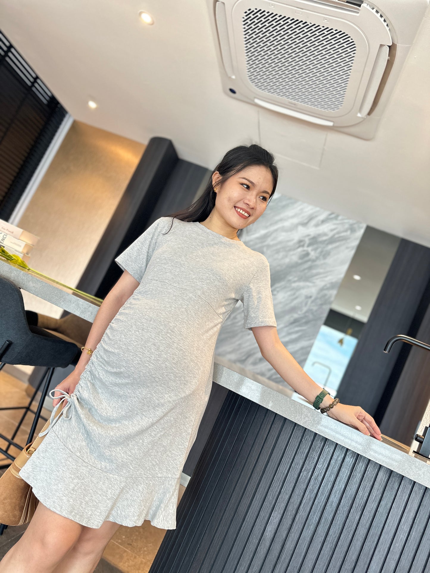 Soos Basic Plain Short Sleeve Maternity Dress