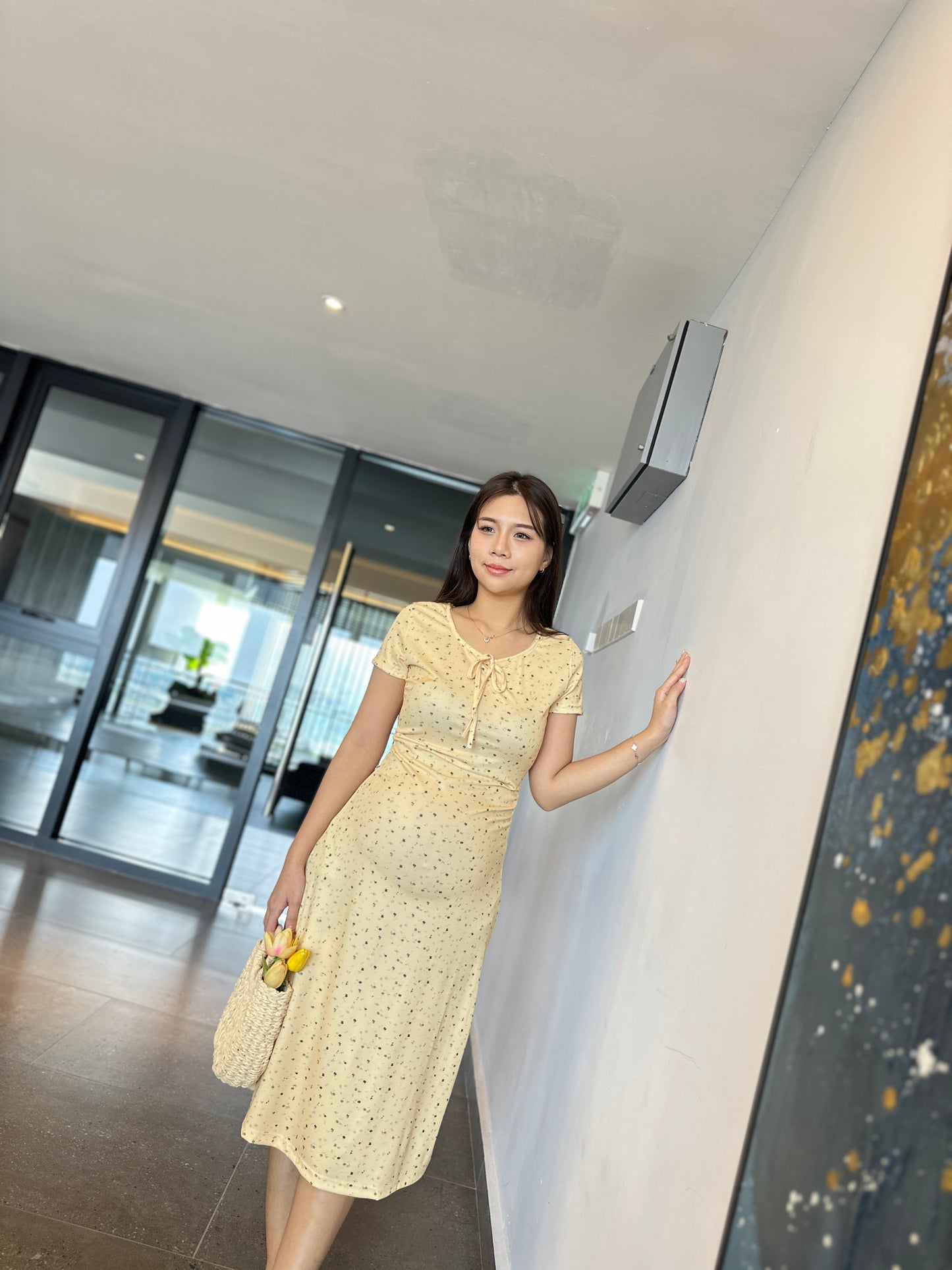 Eliza V-Neck Floral MIDI Dress