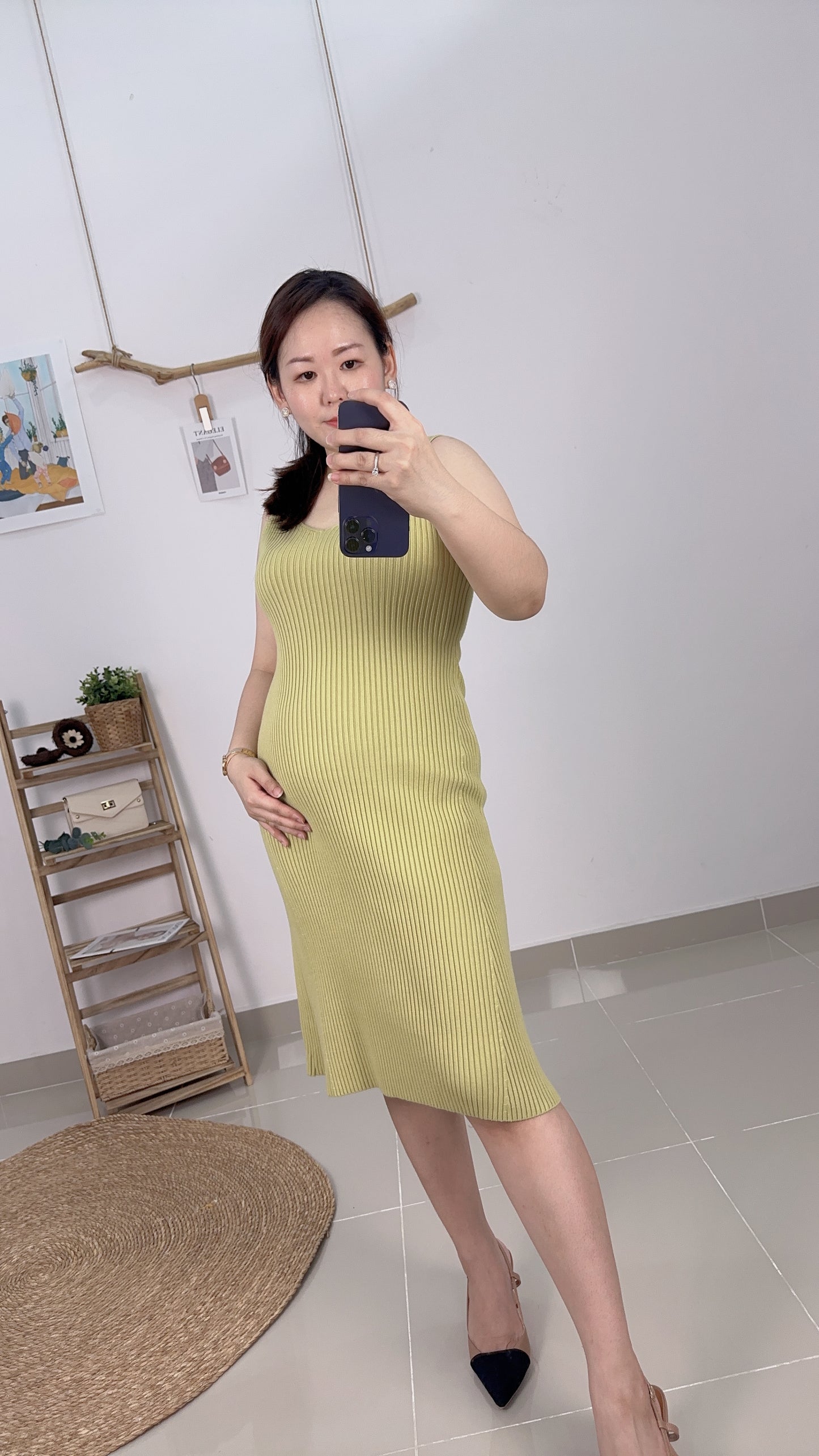 Lovince-Avyya Midi Knitted Dress