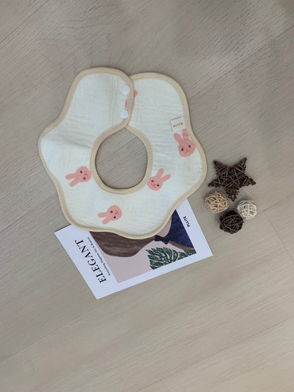 BloomyBoo Cutie Bib