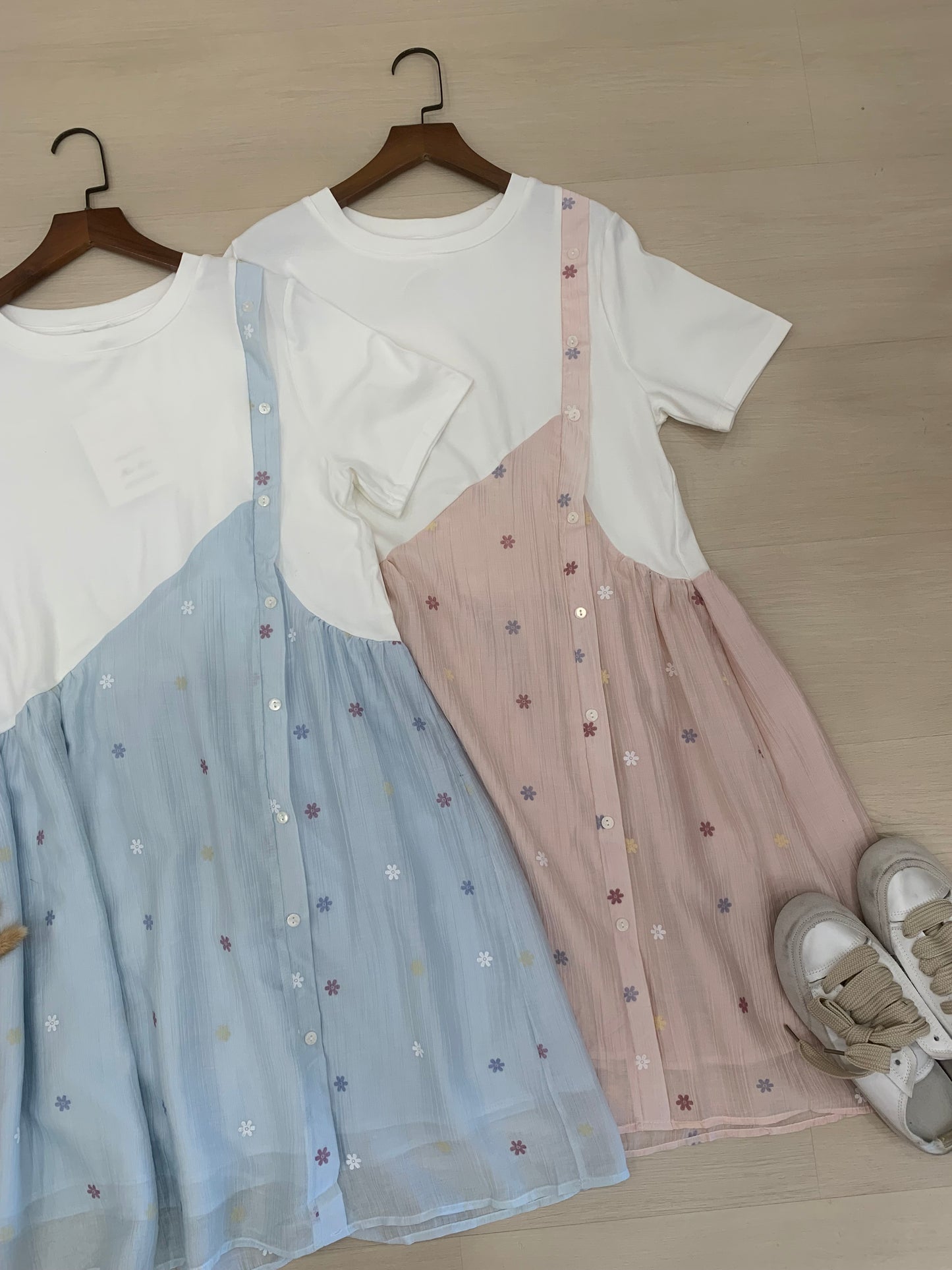 Lennis Glowy Loose Dress