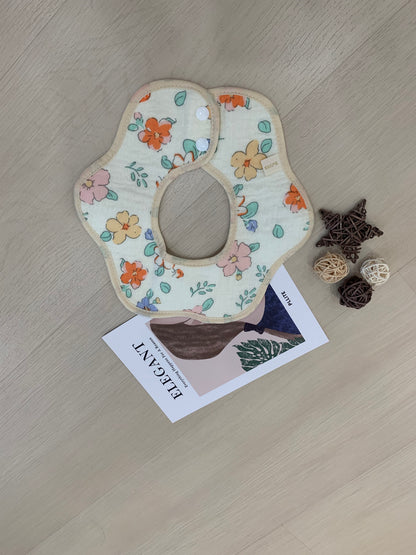 BloomyBoo Cutie Bib
