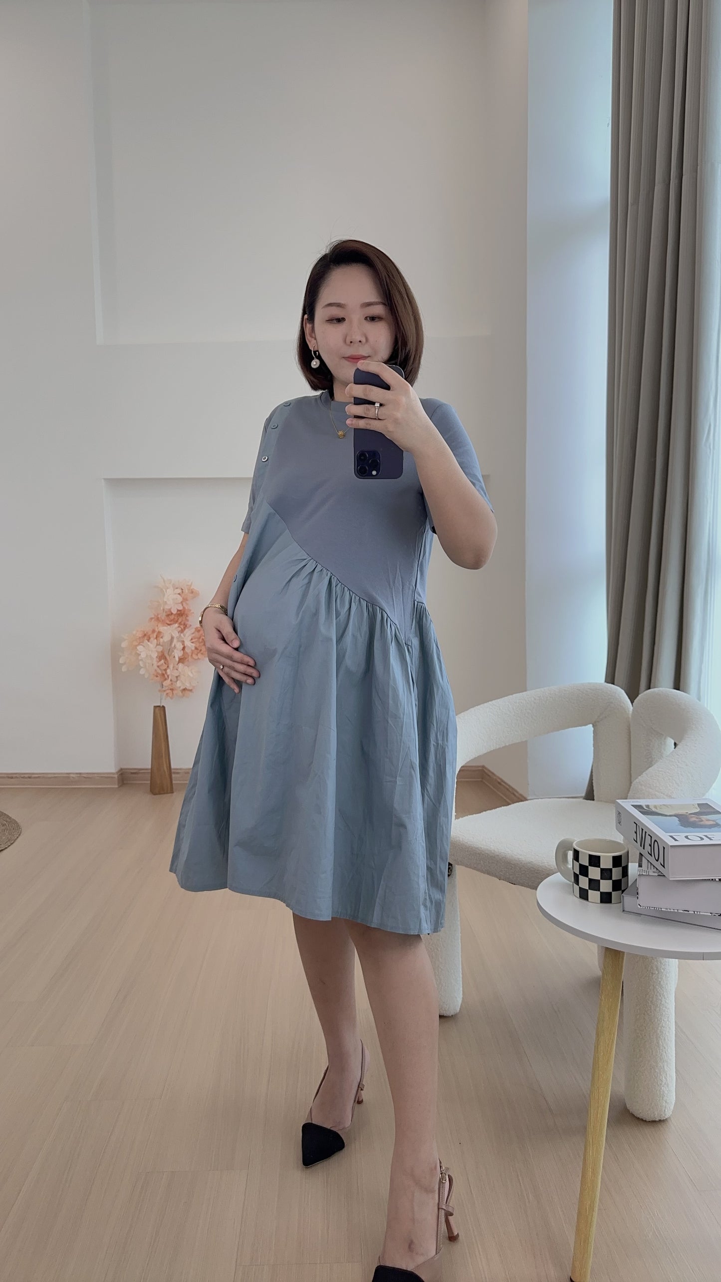 VENE Blue Side Button Maternity Dress