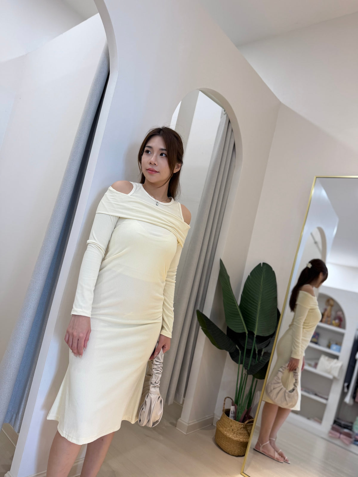 Ava Off-Shoulder Maxi Dress