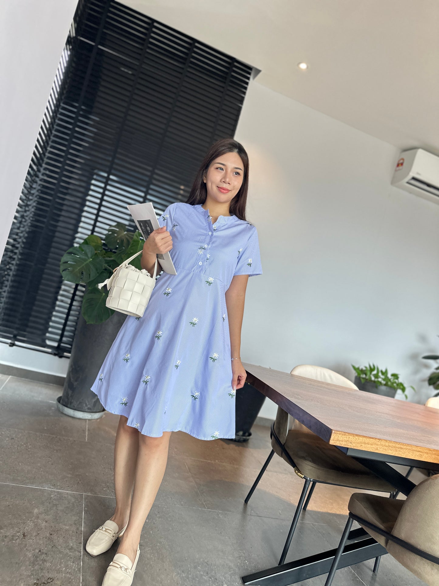 Teeya Floral in Blue