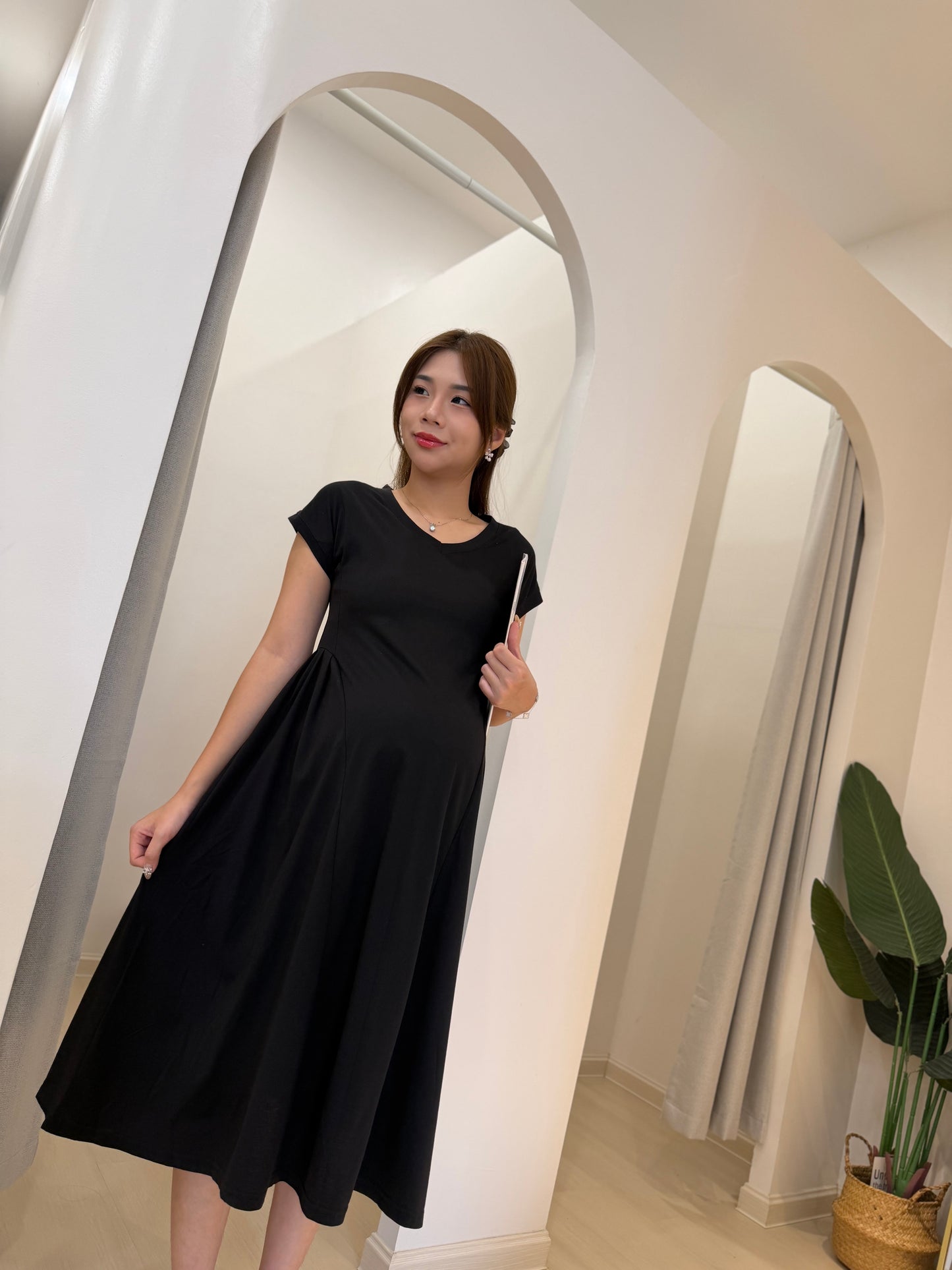 Caelyn Luxe Cotton Flow Dress