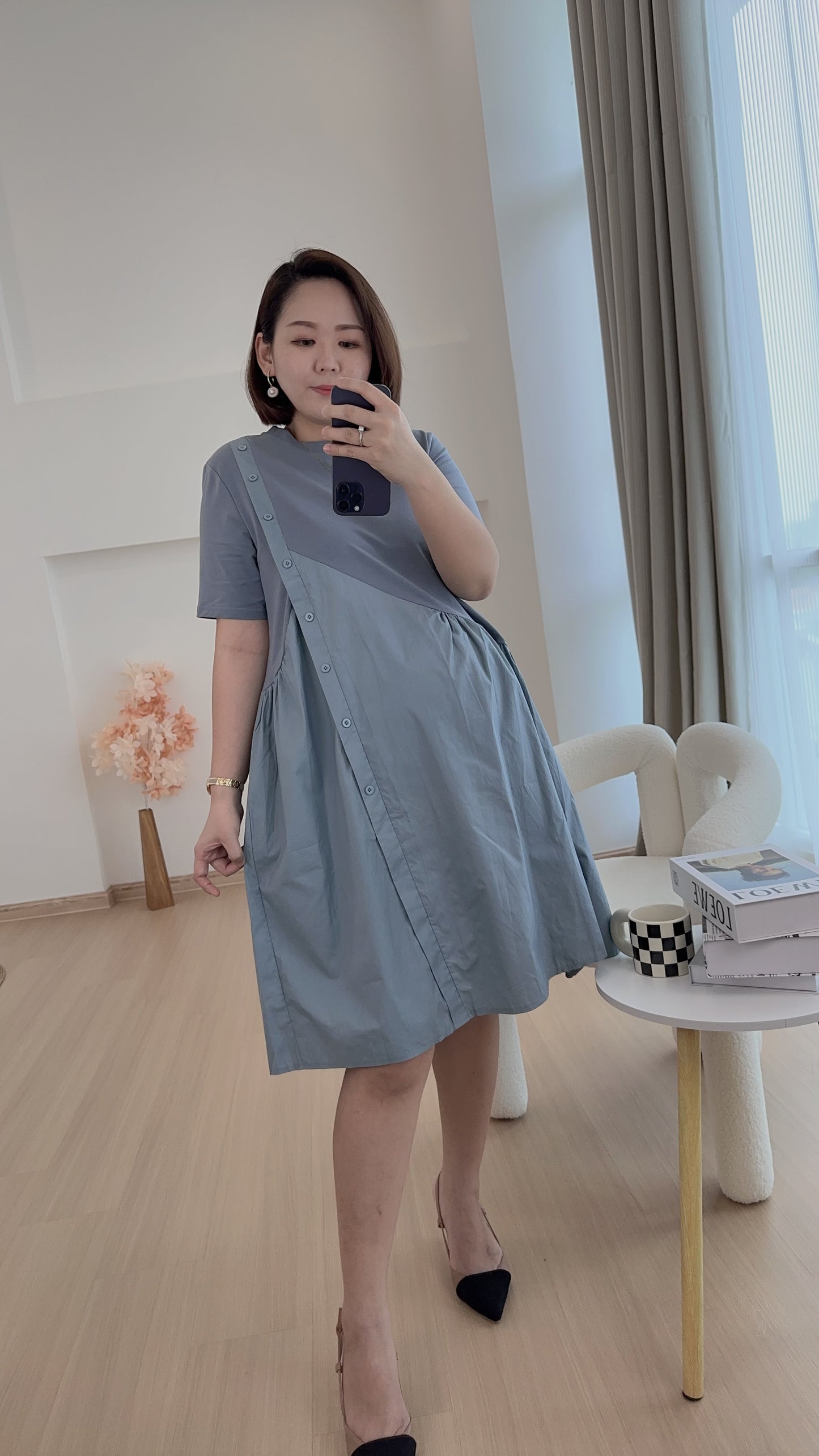 VENE Blue Side Button Maternity Dress