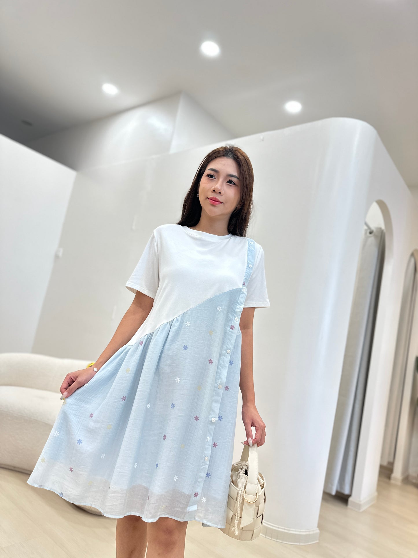 Lennis Glowy Loose Dress