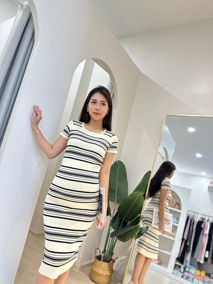Vayne Stripes Stretchy Knits Dress