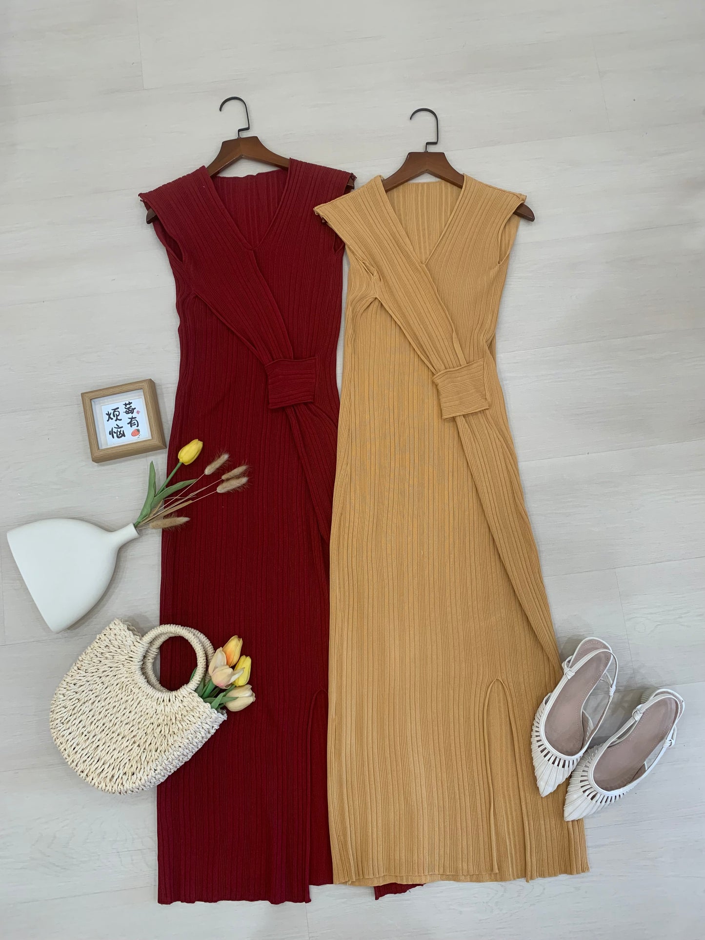 Aemi Fitted Knit Dress