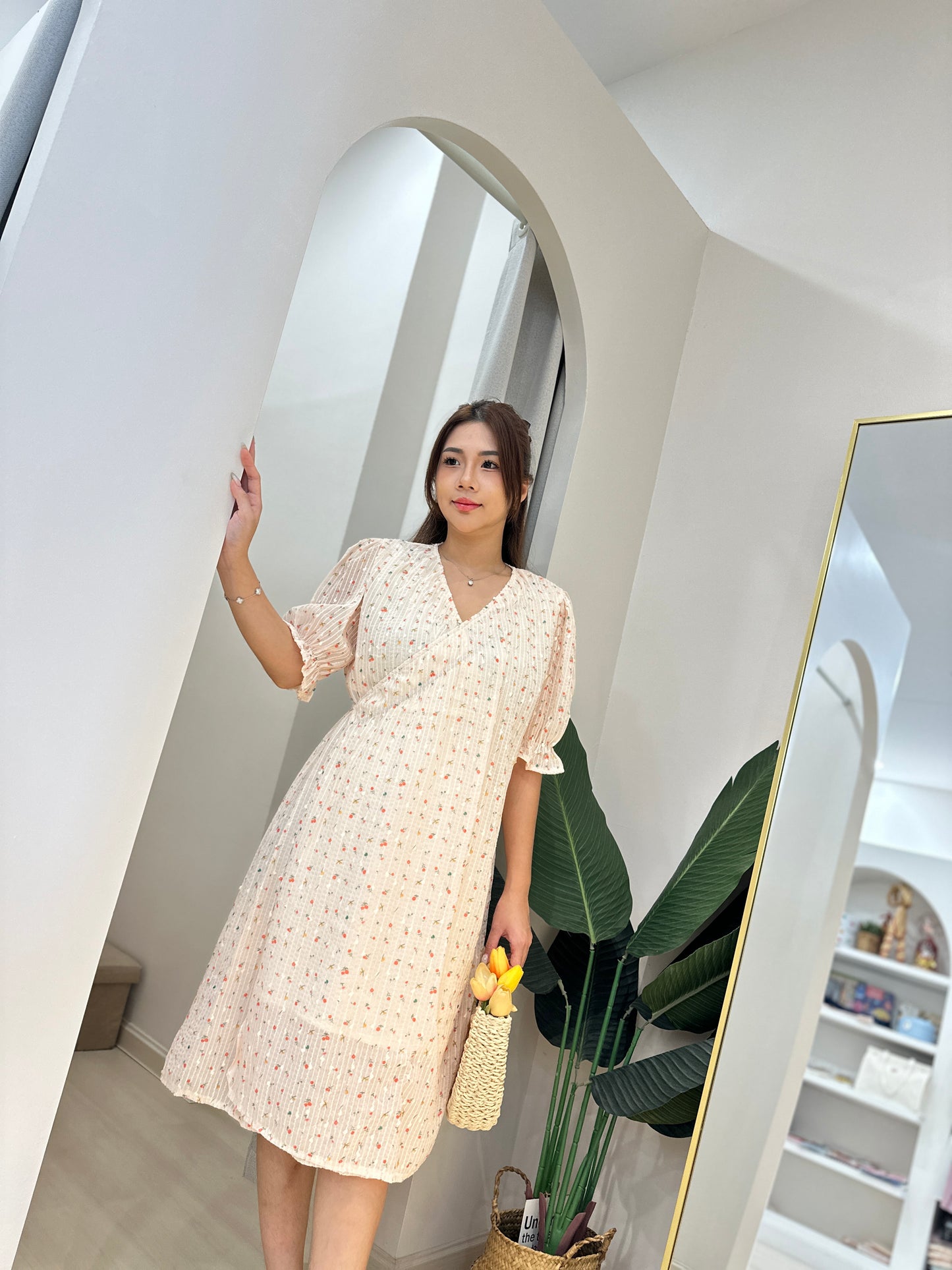Yunnie Floral Midi Dress