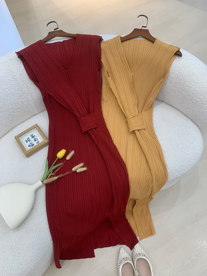 Aemi Fitted Knit Dress