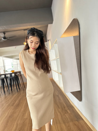 Luna-elle Sleeveless Knitted Dress