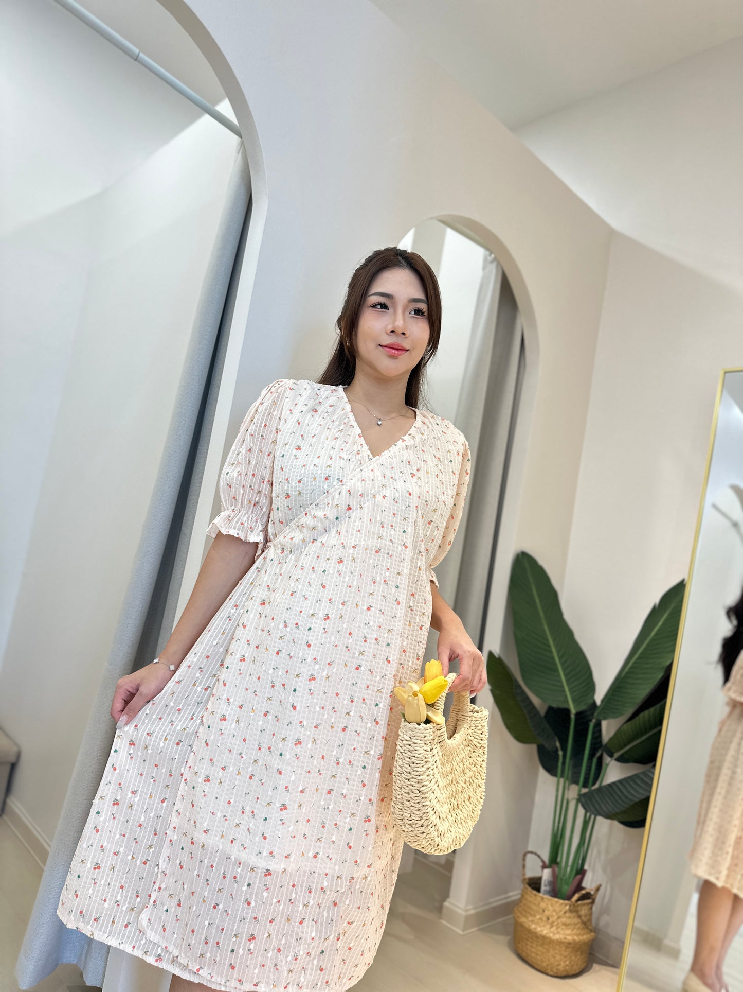 Yunnie Floral Midi Dress