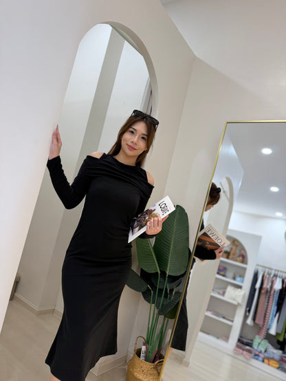 Ava Off-Shoulder Maxi Dress