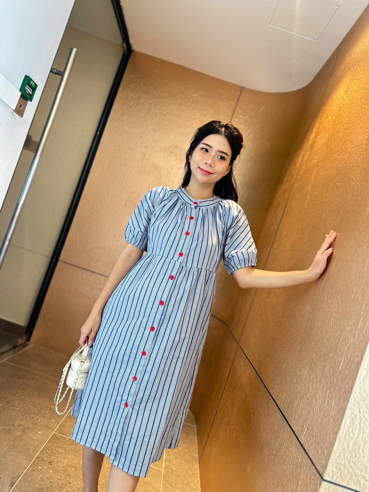 Queeah Button Down Sleeved Dress