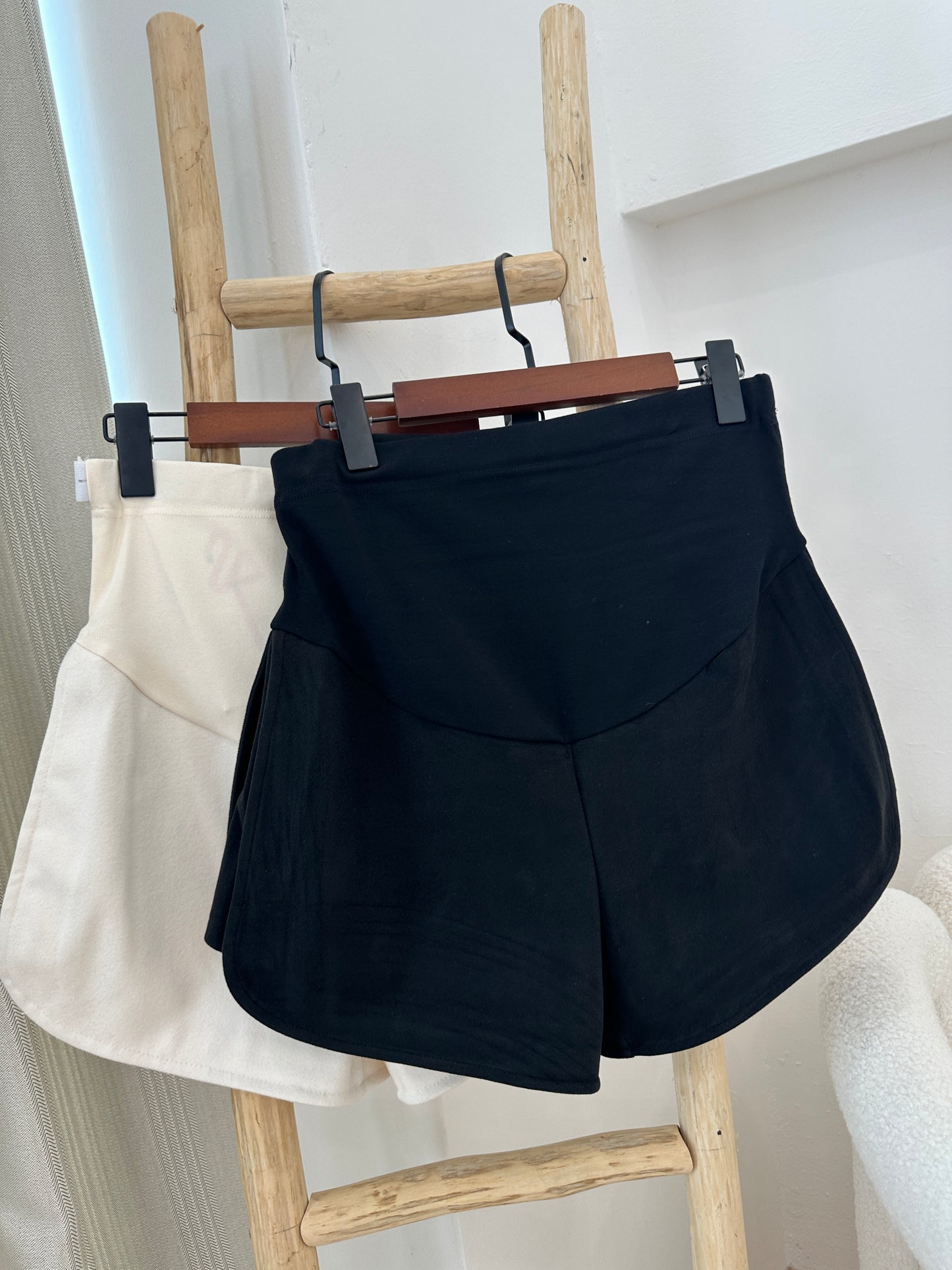 Novva Short Pant