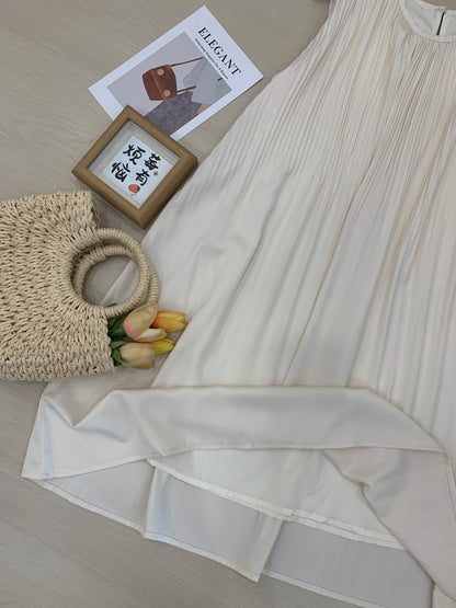 Renee Sleevlesss Glowy Dress