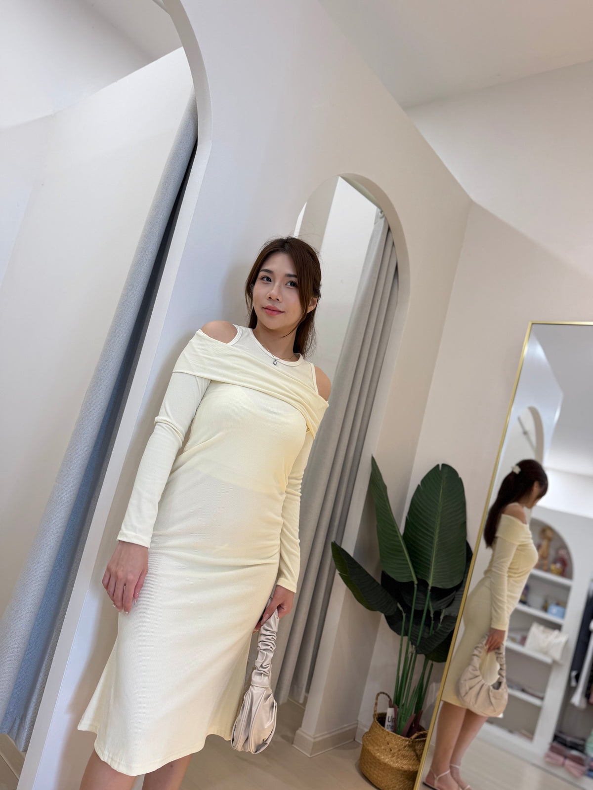 Ava Off-Shoulder Maxi Dress