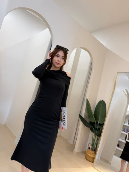 Ava Off-Shoulder Maxi Dress