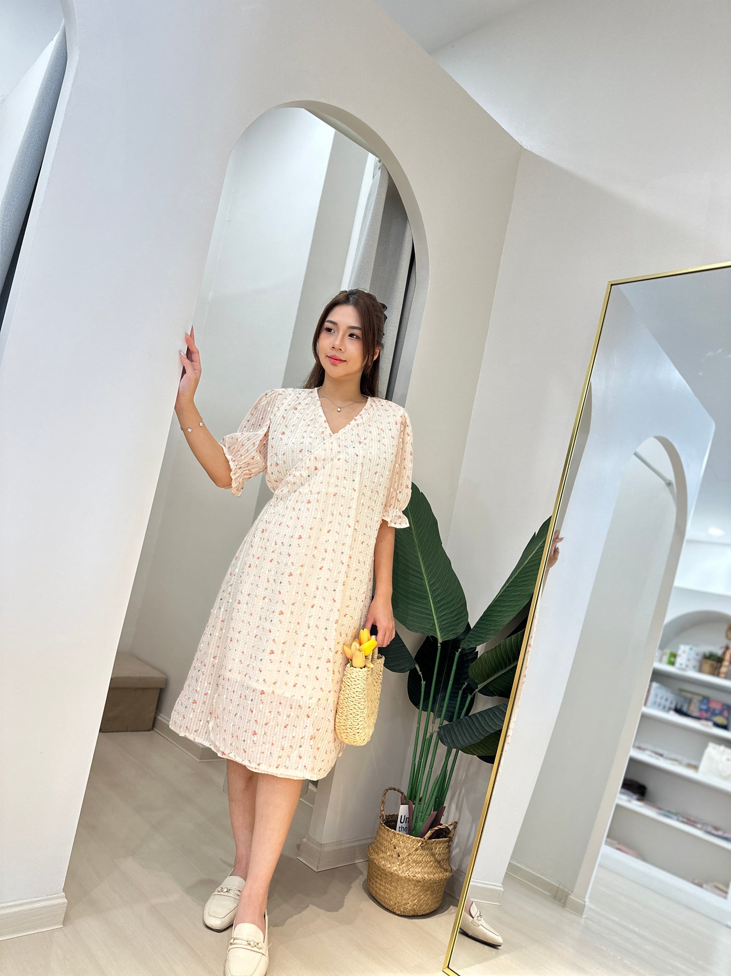 Yunnie Floral Midi Dress